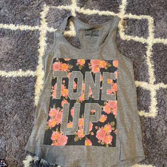 🎀 Target Tanks Bundle - Picture 3 of 4